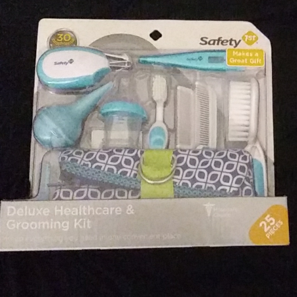 Deluxe Healthcare & Grooming kit